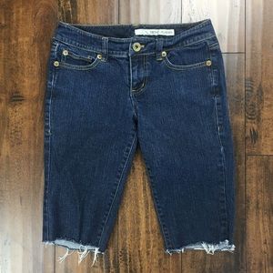 DKNY Women’s Jean Shorts Denim Dark Wash Cut Off Bermuda Size 4